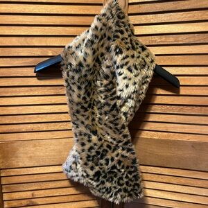 Leopard Print Faux Fur Pull Through Scarf/Wrap